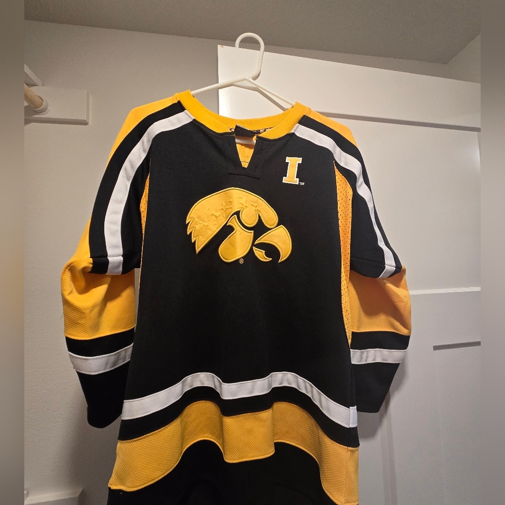 Iowa Hawkeye Hockey Jersey - Youth 16/18